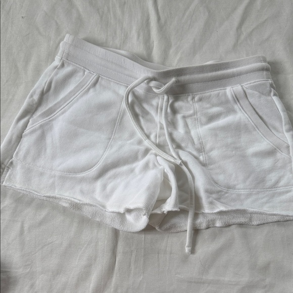 Vineyard Vines Pants - Vineyard Vines White Beach Casual Shorts